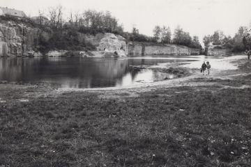 Koupaliště v zatopeném lomu na Košutce (1989) 