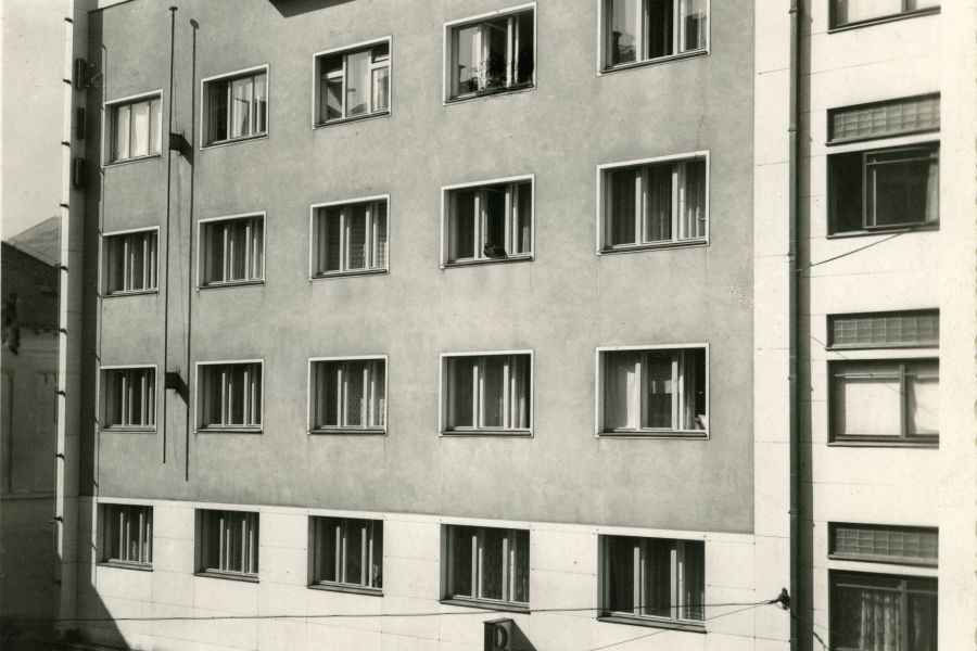 Zastavení 7B