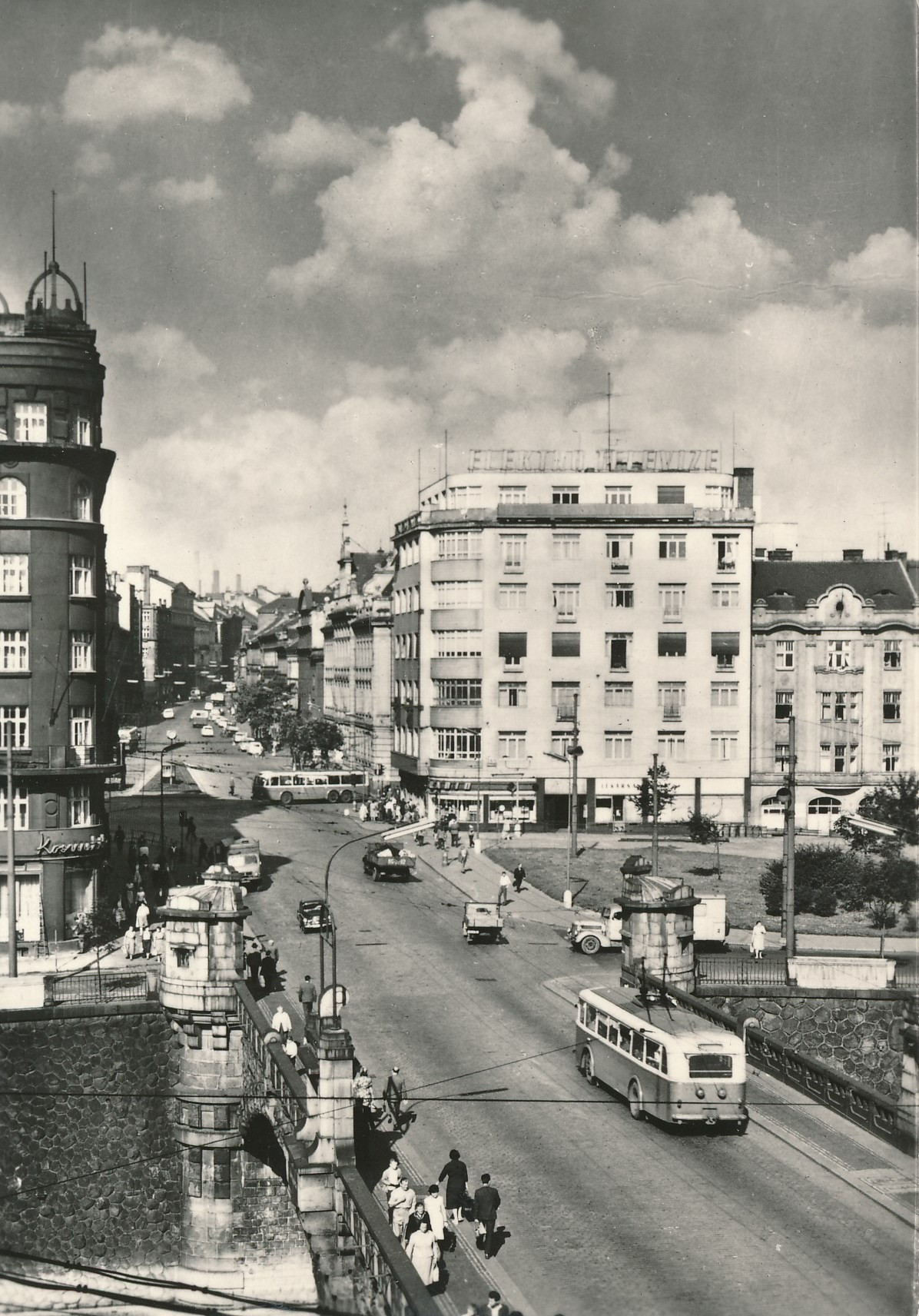 2022 / Americká - osa centrální oblasti
